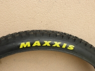 TÉMĚŘ NOVÝ PLÁŠŤ MAXXIS MINION DHR II WT 27.5X2.40 3C