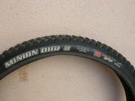 PLÁŠŤ MAXXIS MINION DHR II 27,5X2,40 3C MAXX GRIP DH CASING