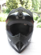 Téměř nová helma AHP