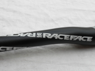 Téměř nové řidítka Race Face Atlas 31,8mm / 785mm