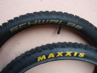 PLÁŠTĚ SCHWALBE MAGIC MARY A MAXXIS MINION II ST 26"
