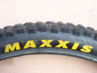 PLÁŠTĚ SCHWALBE MAGIC MARY A MAXXIS MINION II ST 26"