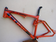 Rám Cube AMS 130 Race
