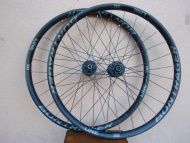 Výplety Bontrager Line Comp 30