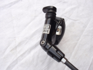 Nová ovládací páčka teleskopické sedlovky Rock Shox Reverb