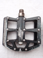 Pedály Straitline Components Defacto