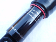 Nový tlumič Rock Shox Deluxe Select+ 185x47,5mm Trunnion