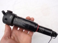 Nový tlumič Rock Shox Deluxe Select 185x55mm Trunnion