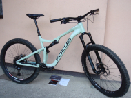 Téměř nový Focus Jam 6.8 Sky Grey 29"