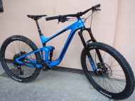 Minimálně jeté enduro Giant Reign Advanced Pro 29 2 Carbon