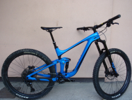 Minimálně jeté enduro Giant Reign Advanced Pro 29 2 Carbon