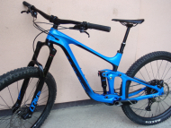 Minimálně jeté enduro Giant Reign Advanced Pro 29 2 Carbon