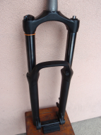 Téměř nová vidlice  RST 140mm 29"