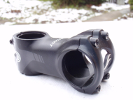 Minimálně jetý představec Giant Connect