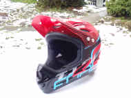 Témeř nová helma Force Tiger