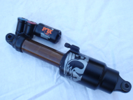 Tlumič Fox  Float X2 Factory 250x75mm