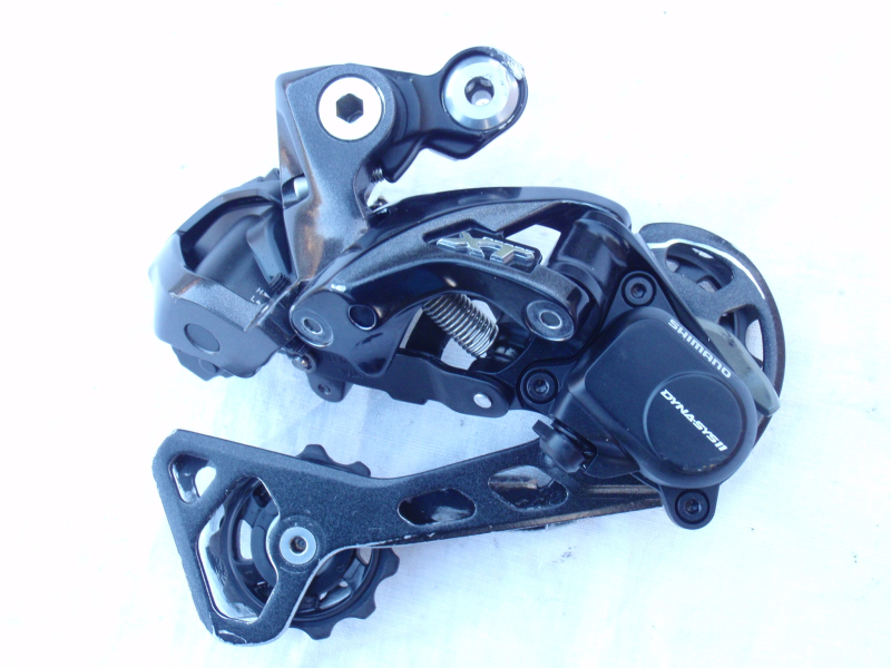 Elektronická přehazovačka Shimano XT Di2 RD-M8050