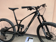 Téměř nové GT Sensor Carbon 29"