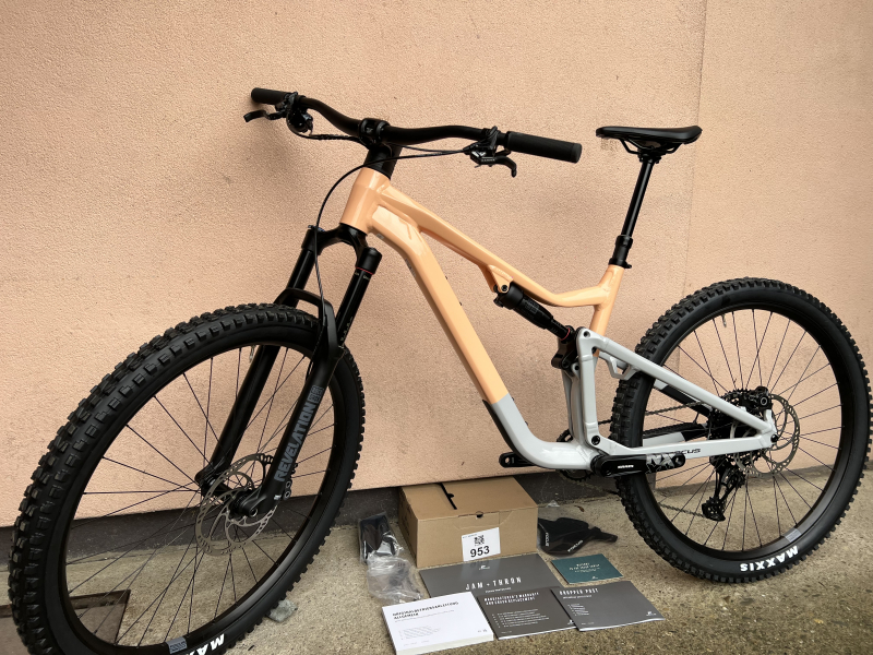 Nový Focus JAM 6.8 Melon Glossy