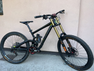 Málo jetý Scott Gambler DH - Top osazení!