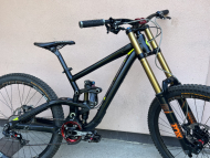 Málo jetý Scott Gambler DH - Top osazení!