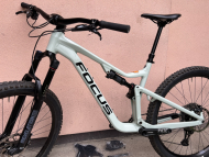 Téměř nový Focus Jam 6.8 L - stav nového kola